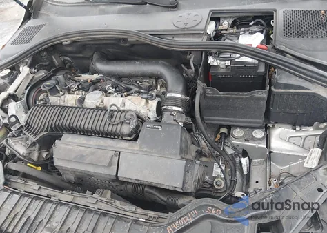 2016 Volvo S60 T5 Premier z USA, uszkodzony, nr VIN YV1612TK7G2392452